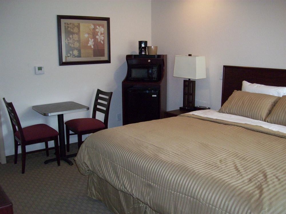 Price Pointe Inn Waukesha Eksteriør billede