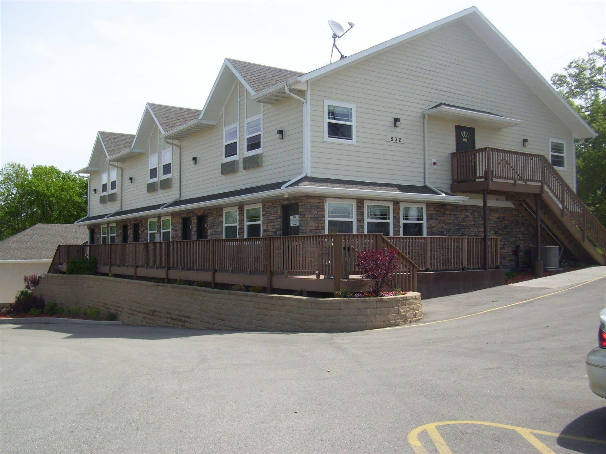 Price Pointe Inn Waukesha Eksteriør billede