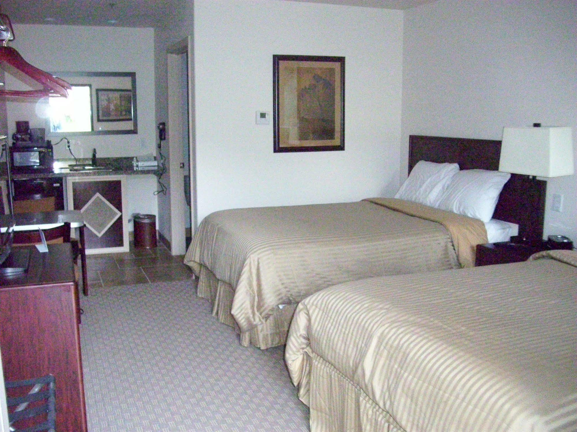 Price Pointe Inn Waukesha Eksteriør billede