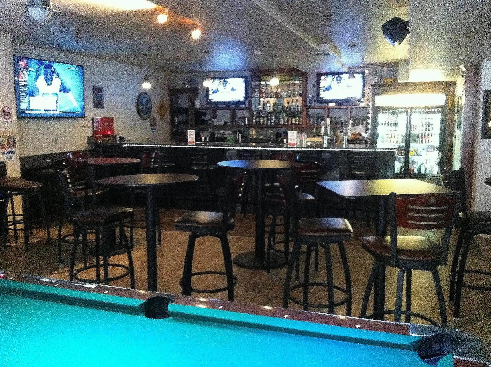 Price Pointe Inn Waukesha Eksteriør billede